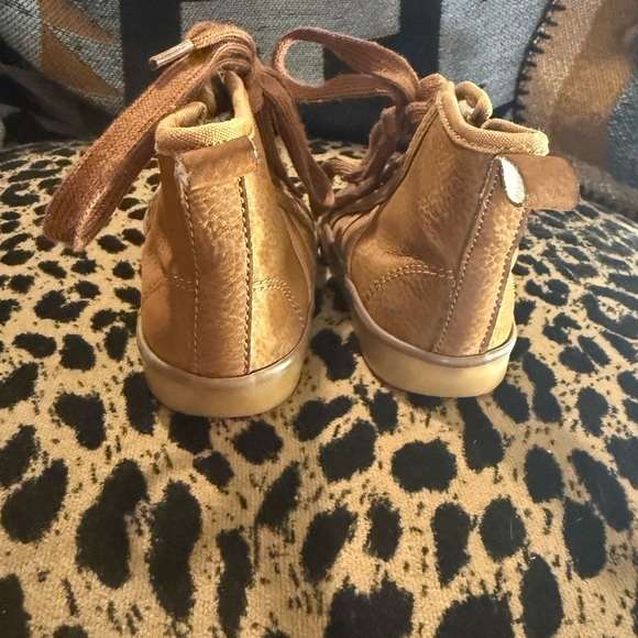 GAP Brown Sneakers with High-Top Design and Soft Material - Picture 4 of 7